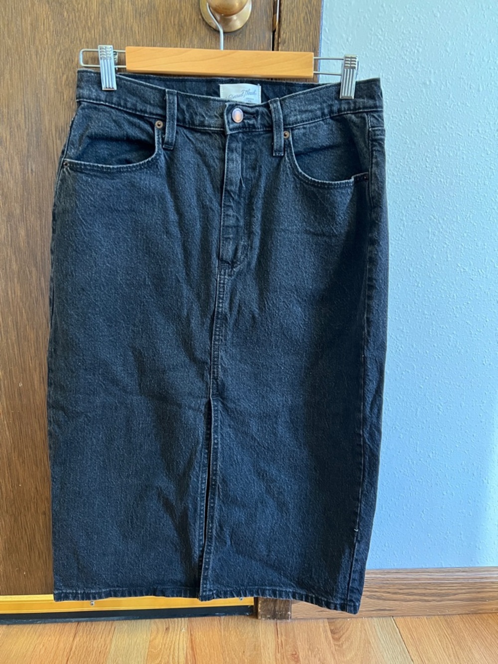 Universal Thread Black midi pencil Denim Skirt